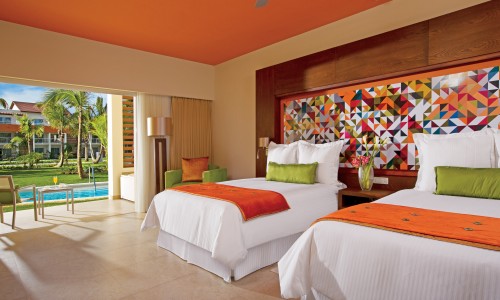 Allure Junior Suite Swim-Up